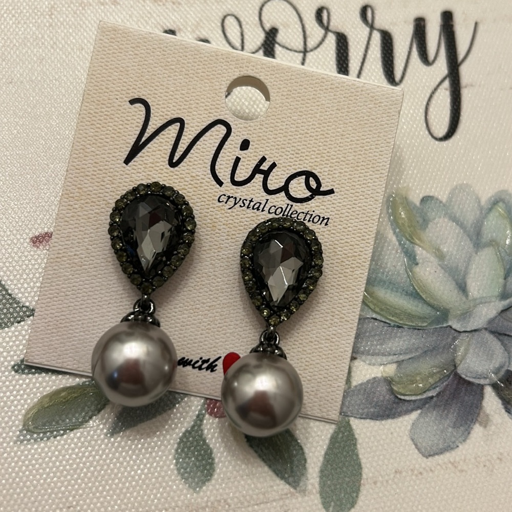 Gray fashion earrings
